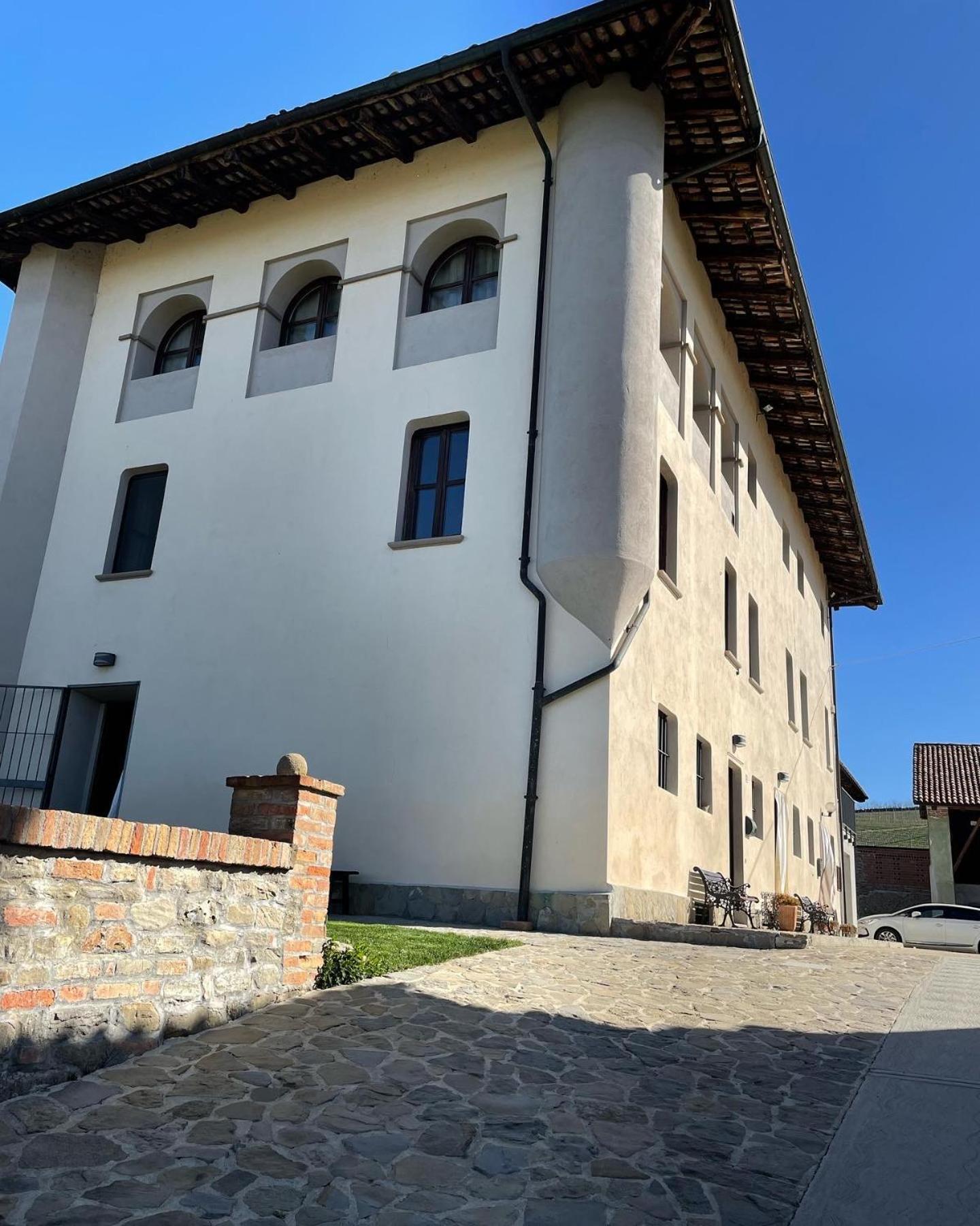 Cascina Baresane Bed and Breakfast Alba  Buitenkant foto