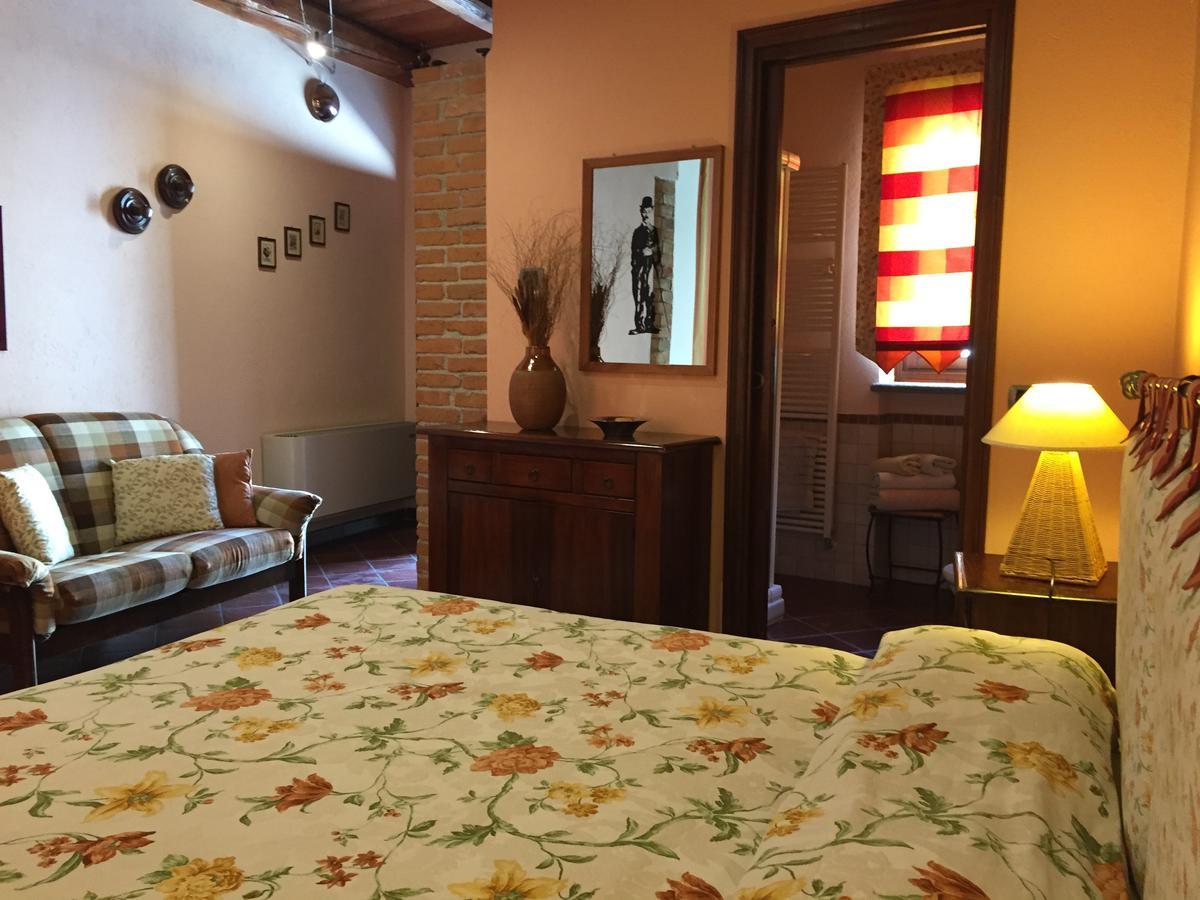 Cascina Baresane Bed and Breakfast Alba  Buitenkant foto