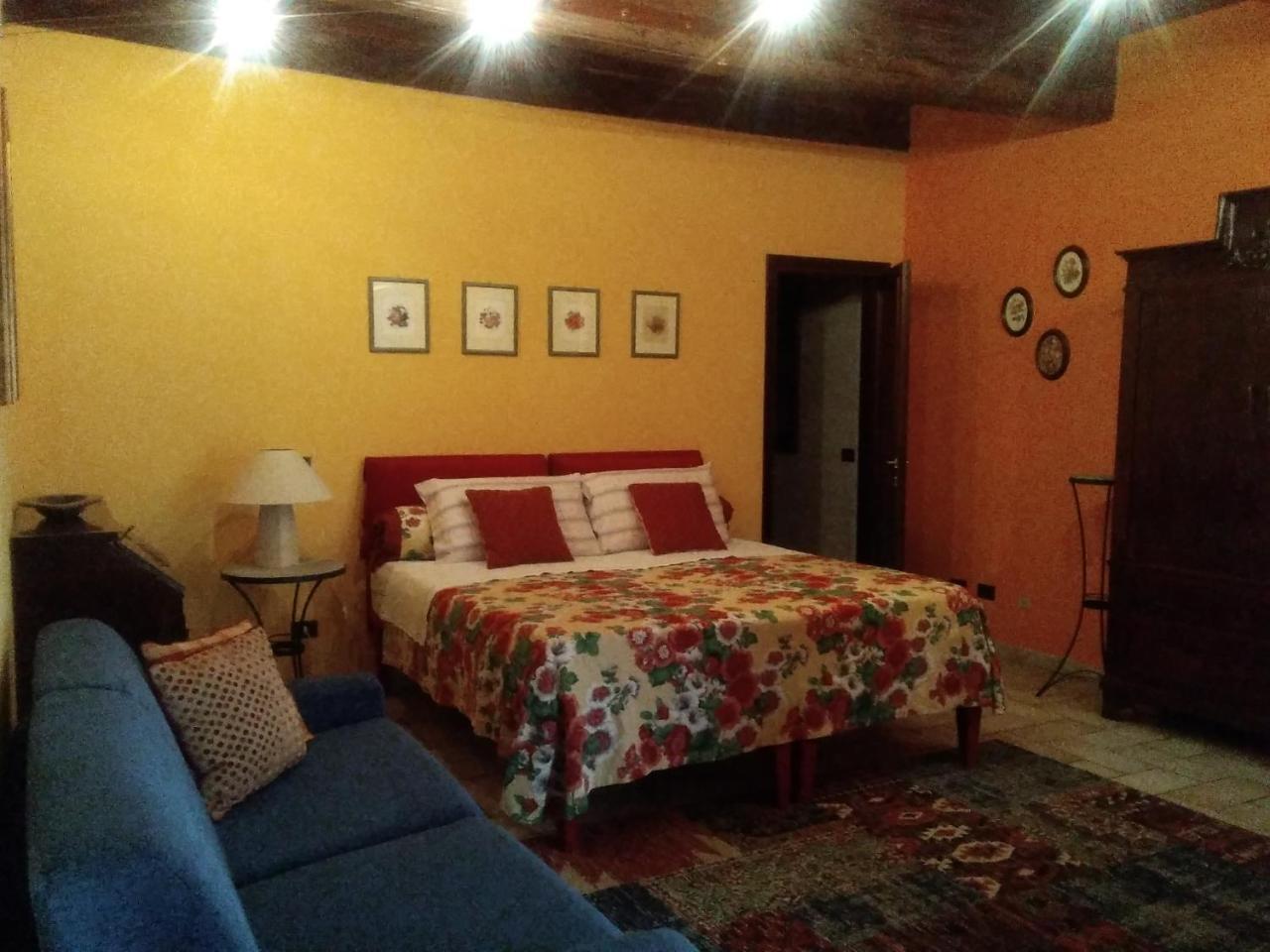 Cascina Baresane Bed and Breakfast Alba  Buitenkant foto