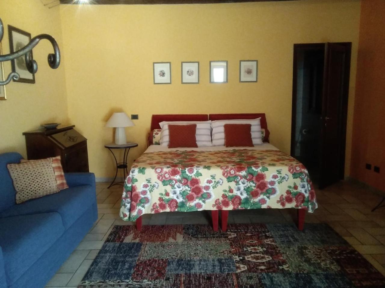 Cascina Baresane Bed and Breakfast Alba  Buitenkant foto