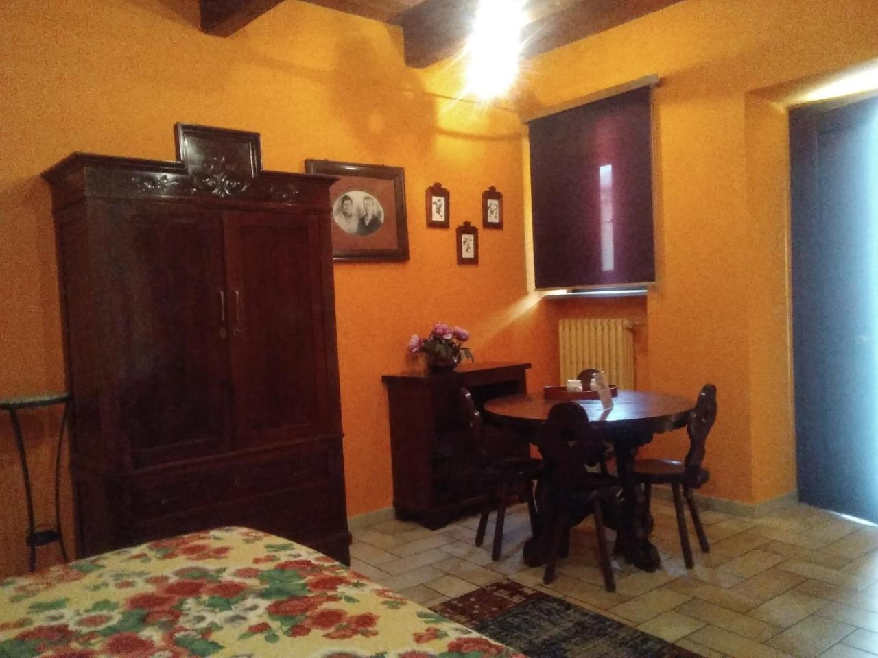 Cascina Baresane Bed and Breakfast Alba  Buitenkant foto